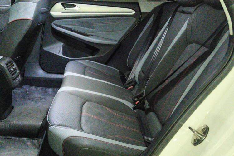 Used Volkswagen Lamando 2022 Lavida L 280TSI DSG Cool & Spicy Edition Left Rear Seat