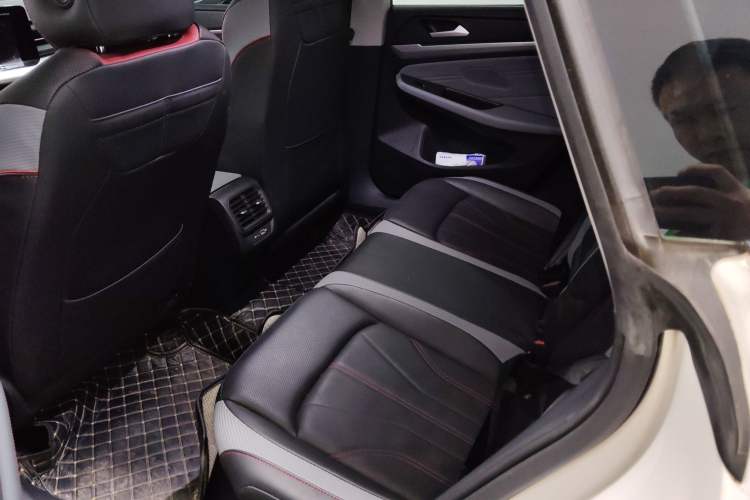 Used Volkswagen Lamando 2022 Lingdu L 280TSI DSG Spicy Edition Left Rear Seat