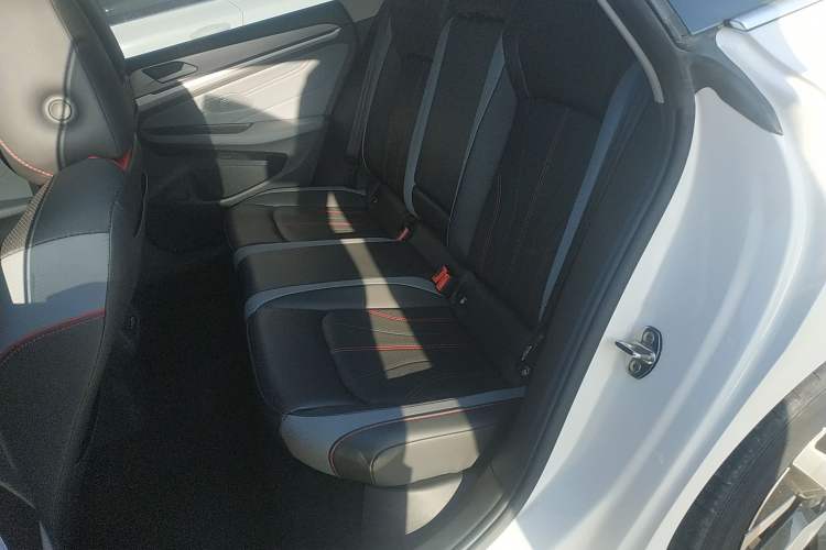 Used Volkswagen Lamando 2022 Lavida L 280TSI DSG Cool & Spicy Edition Left Rear Seat