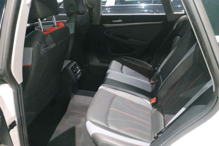 Used Volkswagen Lamando 2022 Lingdu L 280TSI DSG Spicy Edition Left Rear Seat