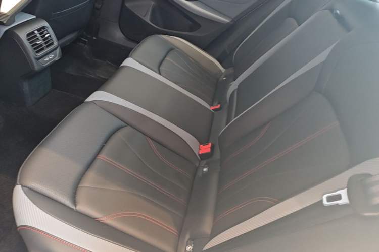 Used Volkswagen Lamando 2022 Lavida L 280TSI DSG Cool & Spicy Edition Left Rear Seat