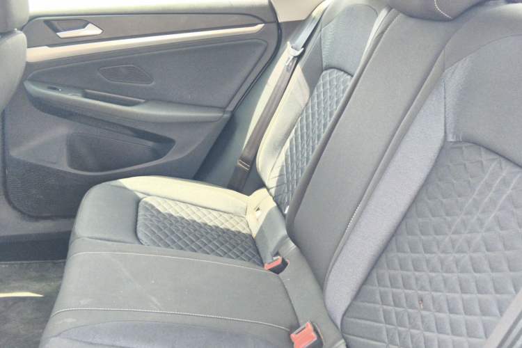 Used Volkswagen Lamando 2022 Lavida L 280TSI DSG Hot Edition Left Rear Seat