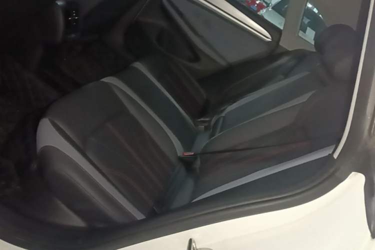 Used Volkswagen Lamando 2022 Lavida L 280TSI DSG Cool & Spicy Edition Left Rear Seat