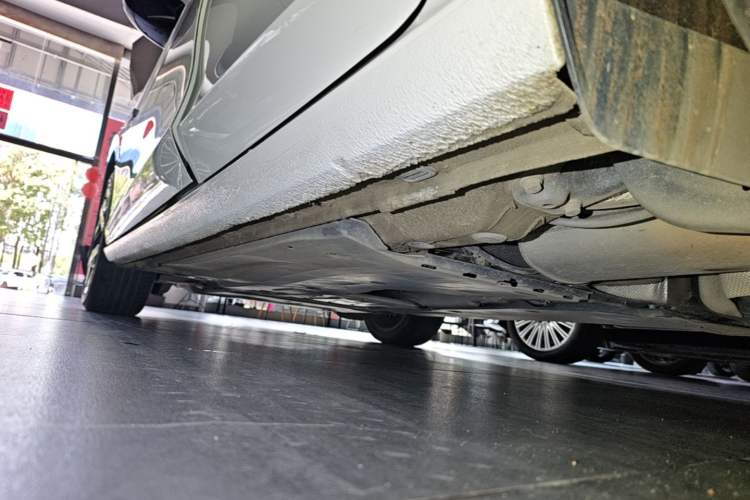 Used Volkswagen Lamando 2022 Lavida L 280TSI DSG Cool & Spicy Edition Left Side Sill
