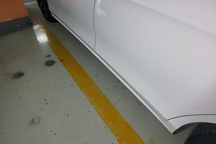 Used Volkswagen Lamando 2022 Lavida L 280TSI DSG Cool & Spicy Edition Left Side Sill