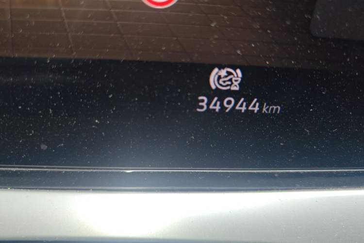 Used Volkswagen Lamando 2022 Lingdu L 280TSI DSG Spicy Edition Odometer Close Up