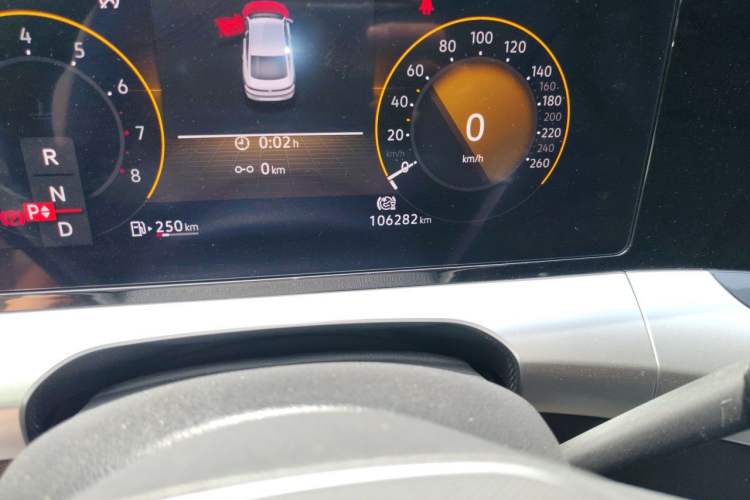 Used Volkswagen Lamando 2022 Lavida L 280TSI DSG Hot Edition Odometer Close Up