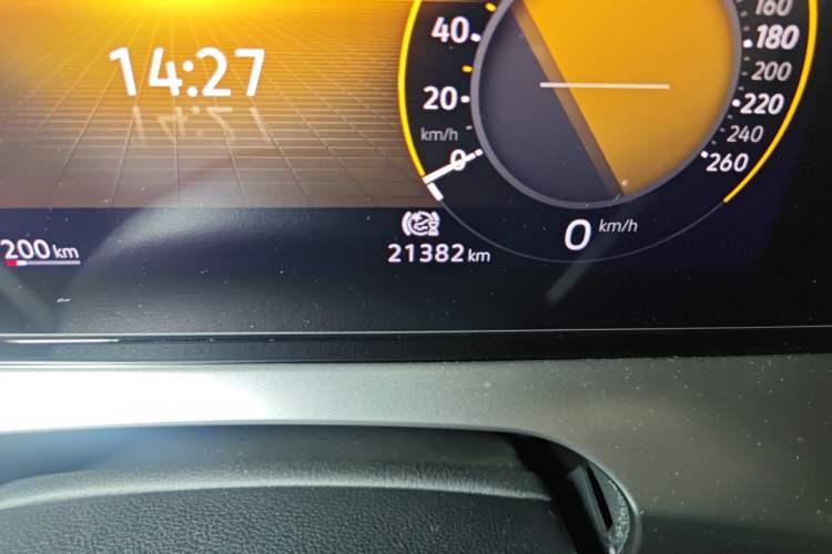 Used Volkswagen Lamando 2022 Lingdu L 280TSI DSG Spicy Edition Odometer Close Up