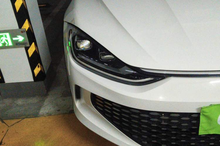 Used Volkswagen Lamando 2022 Lavida L 280TSI DSG Cool & Spicy Edition Right Front Headlight