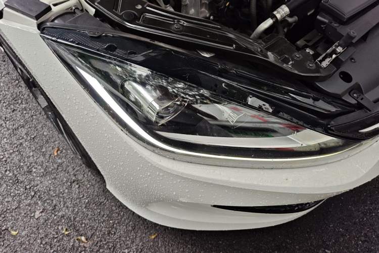 Used Volkswagen Lamando 2022 Lavida L 280TSI DSG Cool & Spicy Edition Right Front Headlight