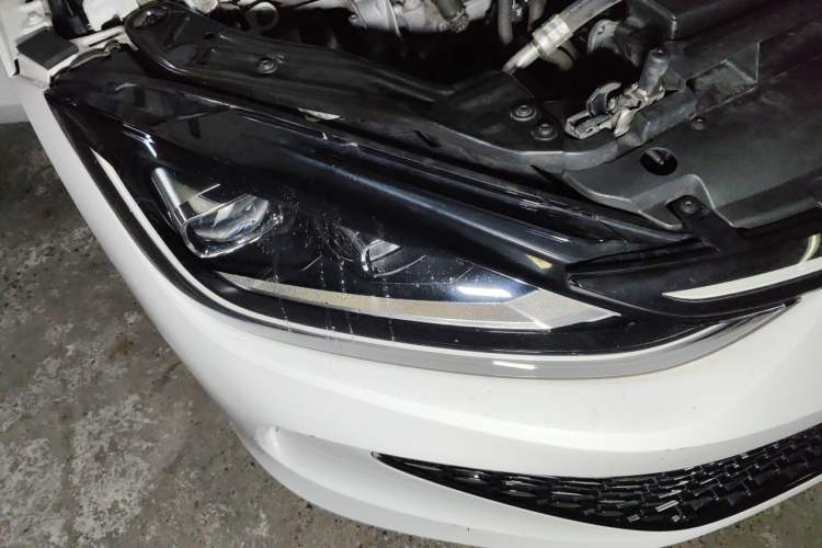 Used Volkswagen Lamando 2022 Lavida L 280TSI DSG Cool & Spicy Edition Right Front Headlight