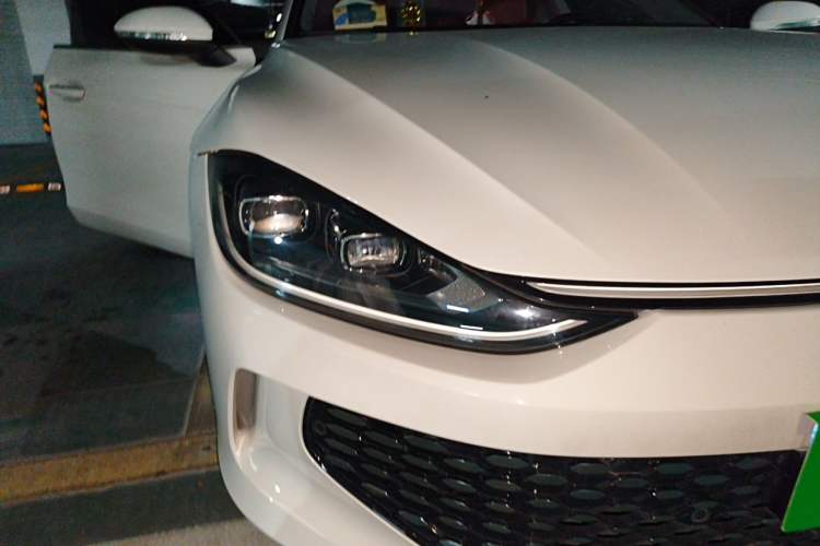 Used Volkswagen Lamando 2022 Lavida L 280TSI DSG Cool & Spicy Edition Right Front Headlight
