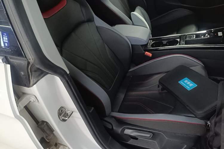 Used Volkswagen Lamando 2022 Lavida L 280TSI DSG Cool & Spicy Edition Right Front Seat