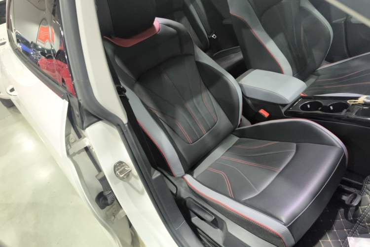 Used Volkswagen Lamando 2022 Lingdu L 280TSI DSG Spicy Edition Right Front Seat