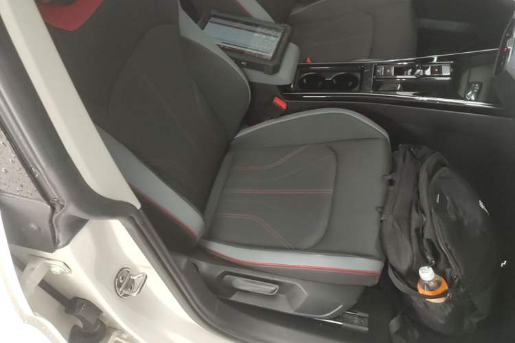 Used Volkswagen Lamando 2022 Lavida L 280TSI DSG Cool & Spicy Edition Right Front Seat