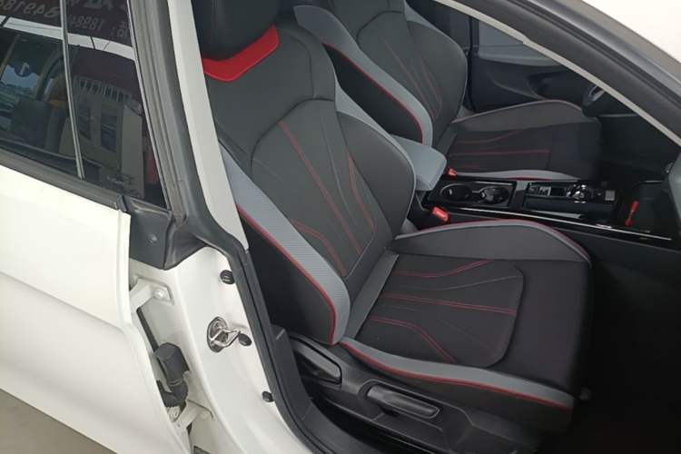 Used Volkswagen Lamando 2022 Lingdu L 280TSI DSG Spicy Edition Right Front Seat