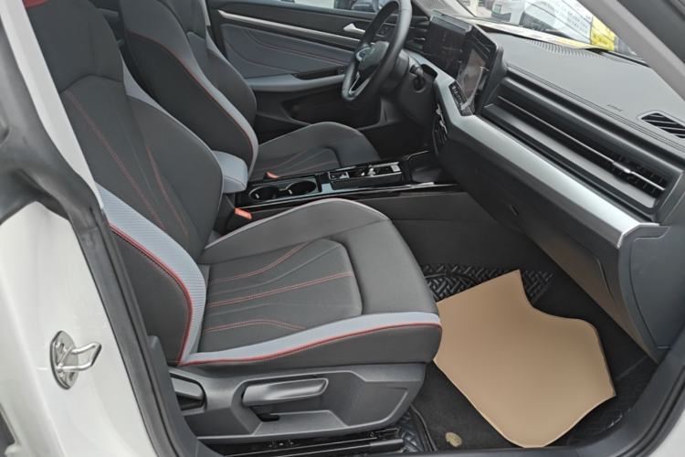 Used Volkswagen Lamando 2022 Lingdu L 280TSI DSG Spicy Edition Right Front Seat