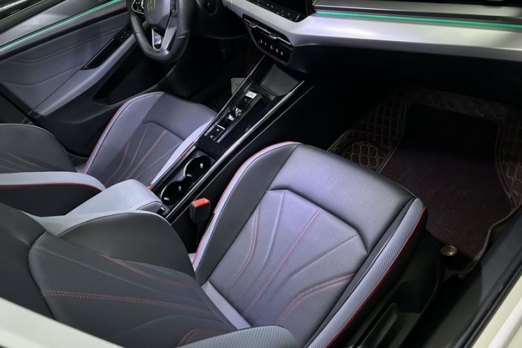 Used Volkswagen Lamando 2022 Lavida L 280TSI DSG Cool & Spicy Edition Right Front Seat