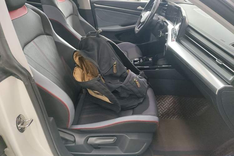 Used Volkswagen Lamando 2022 Lingdu L 280TSI DSG Spicy Edition Right Front Seat