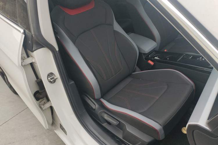 Used Volkswagen Lamando 2022 Lavida L 280TSI DSG Cool & Spicy Edition Right Front Seat
