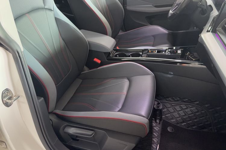 Used Volkswagen Lamando 2022 Lavida L 280TSI DSG Cool & Spicy Edition Right Front Seat