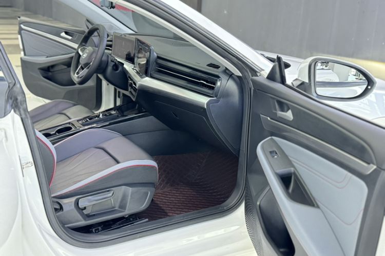 Used Volkswagen Lamando 2022 Lingdu L 280TSI DSG Spicy Edition Right Front Seat