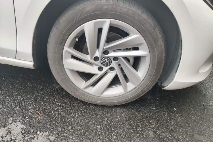 Used Volkswagen Lamando 2022 Lingdu L 280TSI DSG Spicy Edition Right Front Wheel Hub
