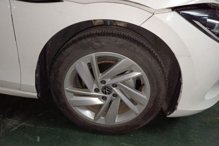 Used Volkswagen Lamando 2022 Lingdu L 280TSI DSG Spicy Edition Right Front Wheel Hub