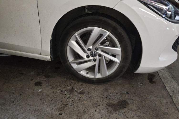 Used Volkswagen Lamando 2022 Lingdu L 280TSI DSG Spicy Edition Right Front Wheel Hub