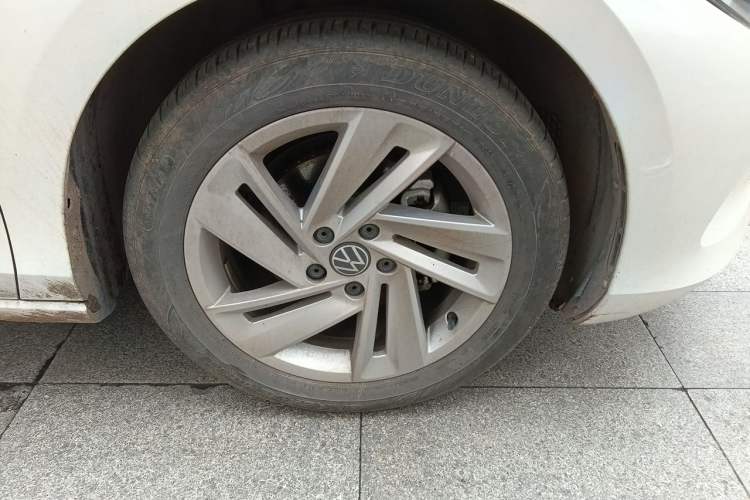 Used Volkswagen Lamando 2022 Lingdu L 280TSI DSG Spicy Edition Right Front Wheel Hub