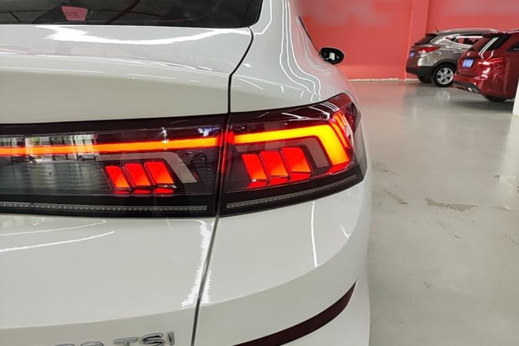 Used Volkswagen Lamando 2022 Lingdu L 280TSI DSG Spicy Edition Right Rear Taillight