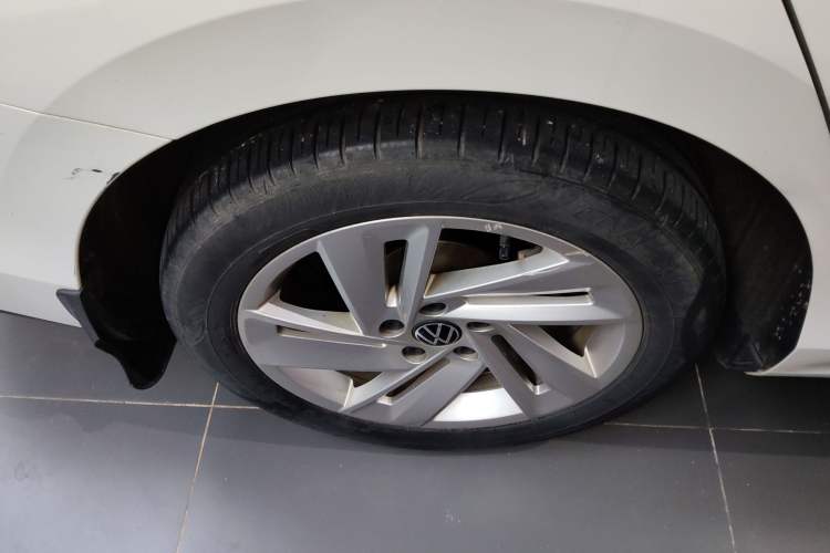 Used Volkswagen Lamando 2022 Lingdu L 280TSI DSG Spicy Edition Right Rear Wheel Hub