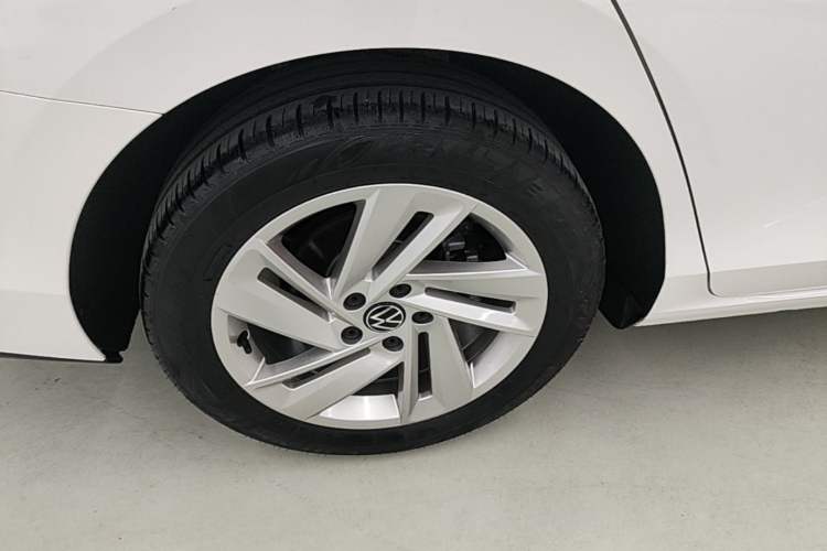Used Volkswagen Lamando 2022 Lingdu L 280TSI DSG Spicy Edition Right Rear Wheel Hub