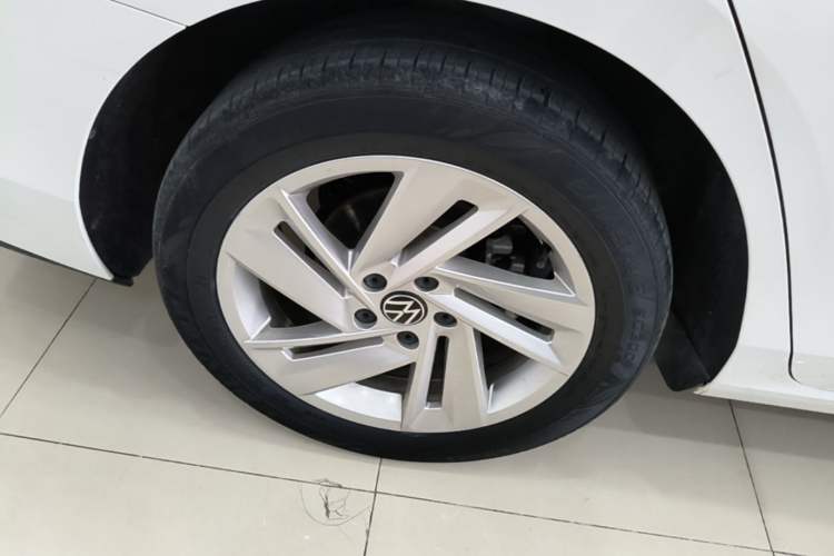 Used Volkswagen Lamando 2022 Lingdu L 280TSI DSG Spicy Edition Right Rear Wheel Hub