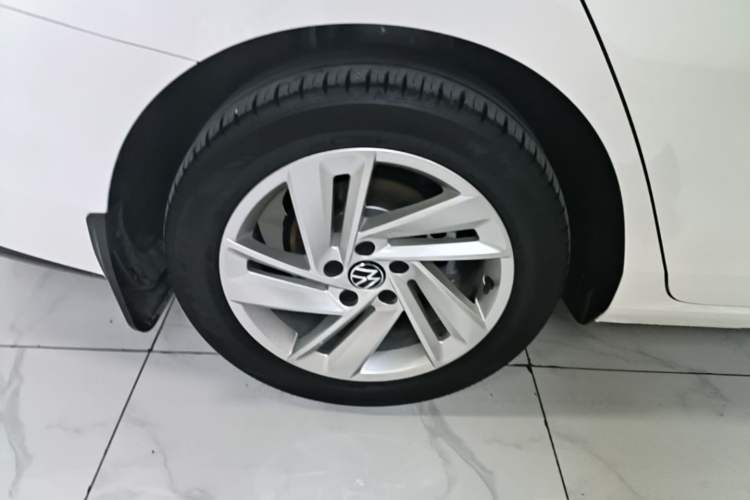 Used Volkswagen Lamando 2022 Lingdu L 280TSI DSG Spicy Edition Right Rear Wheel Hub