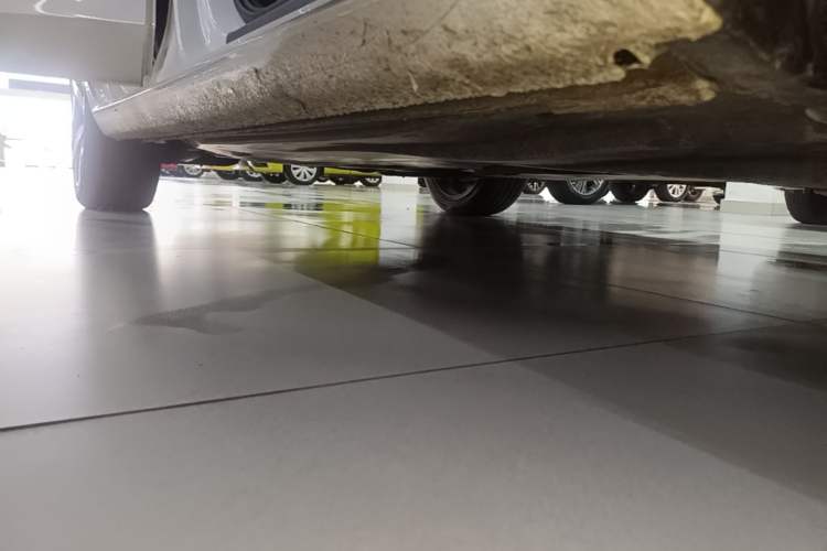 Used Volkswagen Lamando 2022 Lavida L 280TSI DSG Cool & Spicy Edition Right Side Sill
