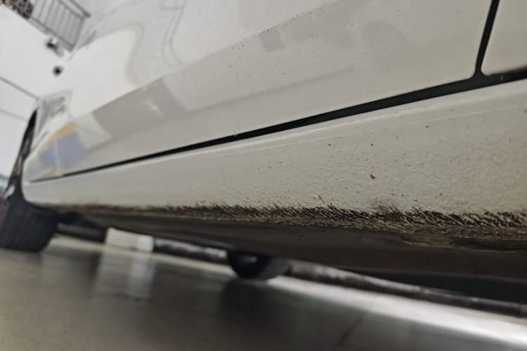 Used Volkswagen Lamando 2022 Lavida L 280TSI DSG Cool & Spicy Edition Right Side Sill