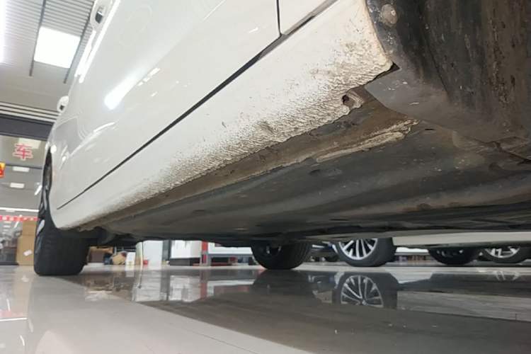 Used Volkswagen Lamando 2022 Lavida L 280TSI DSG Cool & Spicy Edition Right Side Sill
