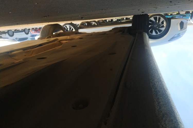 Used Volkswagen Lamando 2022 Lavida L 280TSI DSG Cool & Spicy Edition Right Side Sill