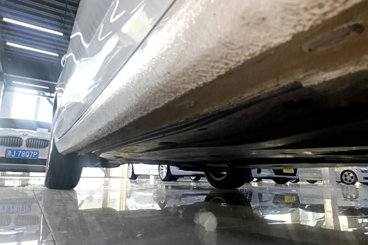 Used Volkswagen Lamando 2022 Lavida L 280TSI DSG Hot Edition Right Side Sill