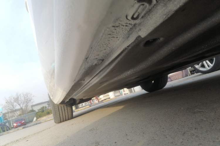 Used Volkswagen Lamando 2022 Lavida L 280TSI DSG Cool & Spicy Edition Right Side Sill