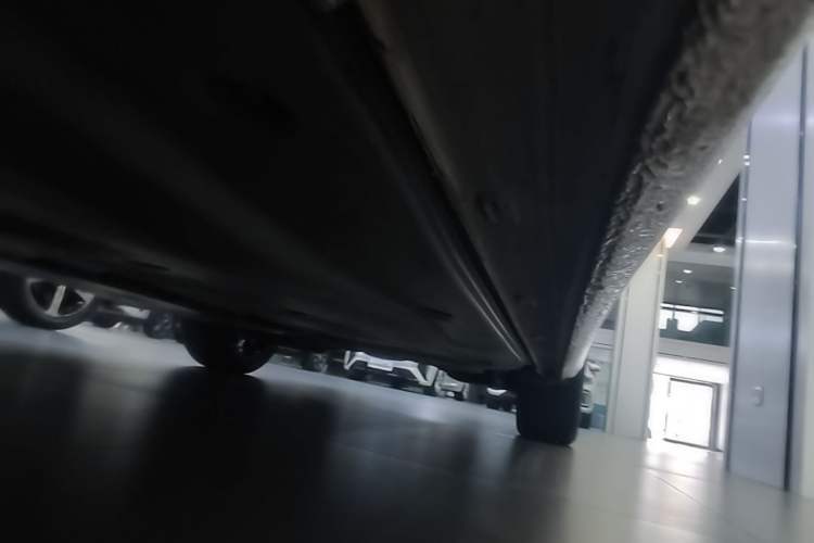 Used Volkswagen Lamando 2022 Lavida L 280TSI DSG Cool & Spicy Edition Right Side Sill
