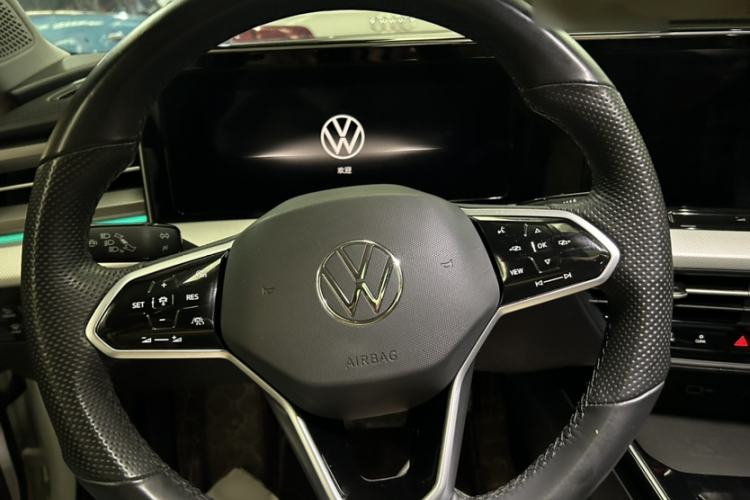Used Volkswagen Lamando 2022 Lavida L 280TSI DSG Cool & Spicy Edition Steering Wheel