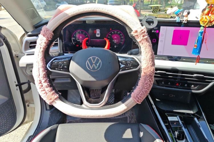 Used Volkswagen Lamando 2022 Lavida L 280TSI DSG Cool & Spicy Edition Steering Wheel
