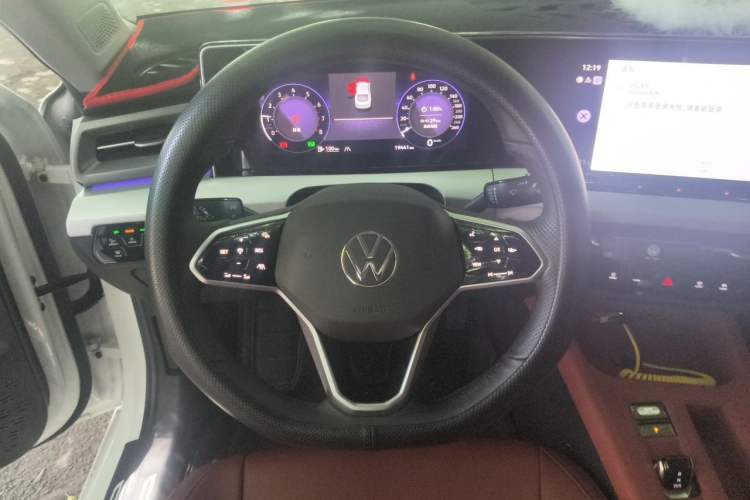 Used Volkswagen Lamando 2022 Lavida L 280TSI DSG Cool & Spicy Edition Steering Wheel