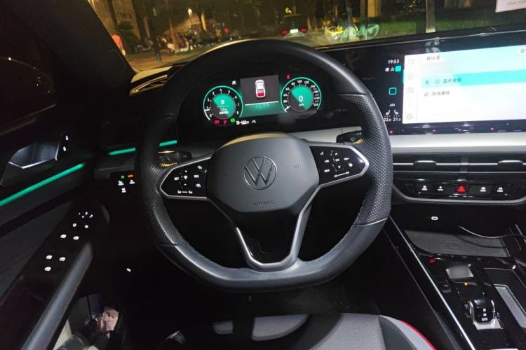Used Volkswagen Lamando 2022 Lavida L 280TSI DSG Cool & Spicy Edition Steering Wheel