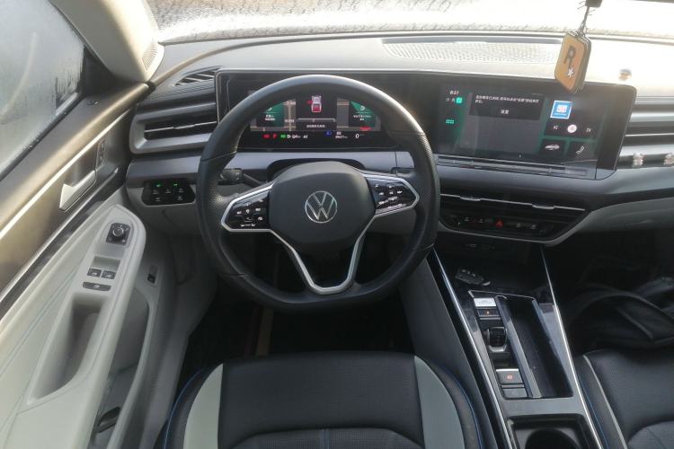 Used Volkswagen Lamando 2022 Lavida L 280TSI DSG Cool & Spicy Edition Steering Wheel