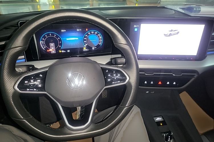 Used Volkswagen Lamando 2022 Lavida L 280TSI DSG Cool & Spicy Edition Steering Wheel