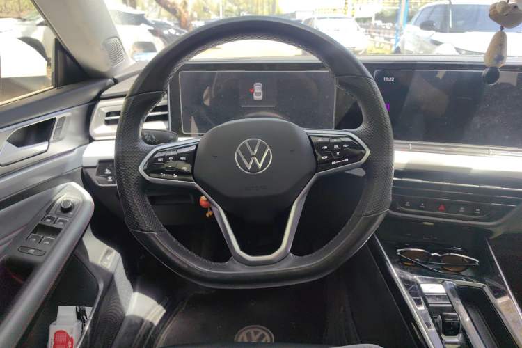 Used Volkswagen Lamando 2022 Lavida L 280TSI DSG Cool & Spicy Edition Steering Wheel