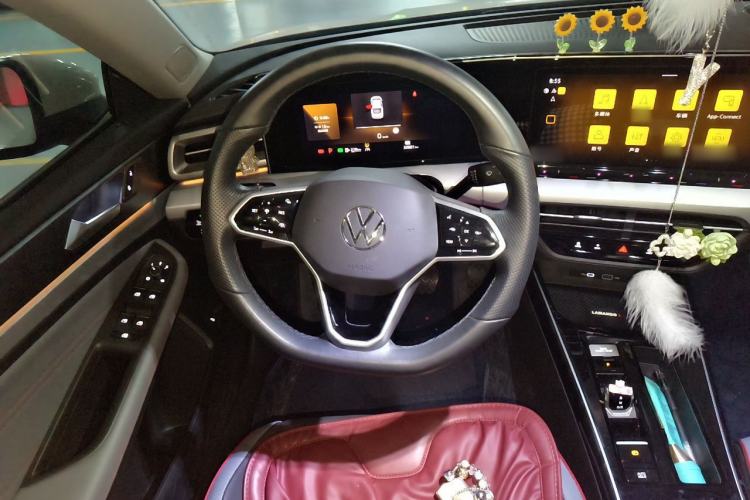 Used Volkswagen Lamando 2022 Lavida L 280TSI DSG Cool & Spicy Edition Steering Wheel